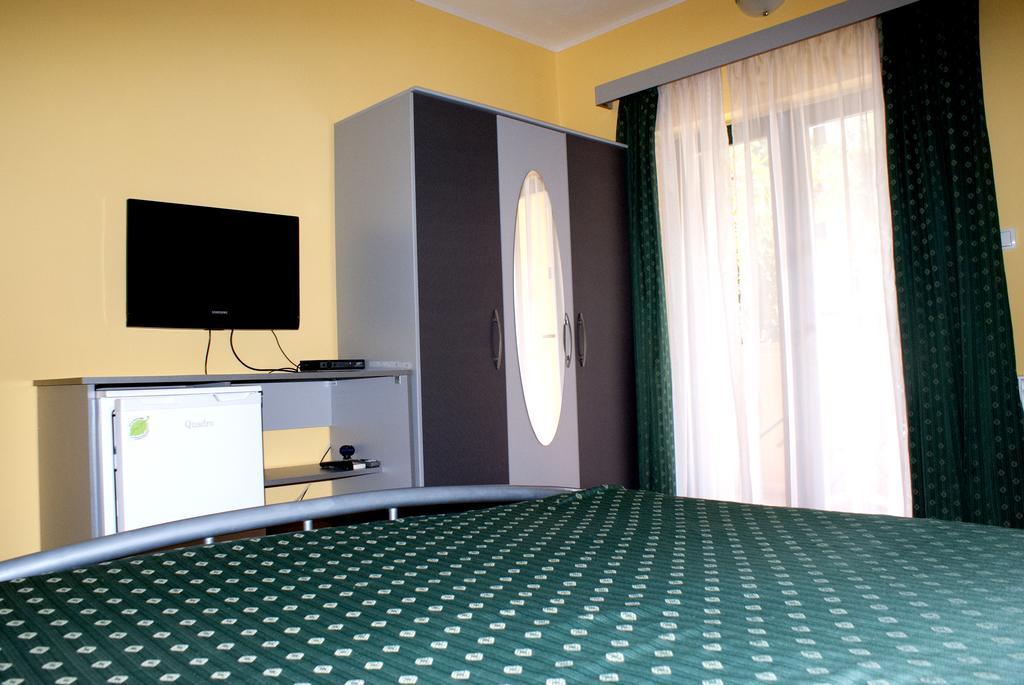 Pansion Ana Hotel Mali Lošinj Eksteriør billede